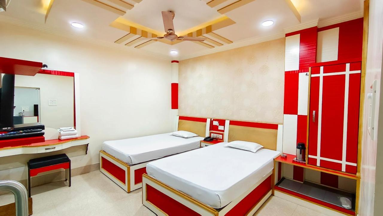 Hotel Samrat Baharampur ภายนอก รูปภาพ